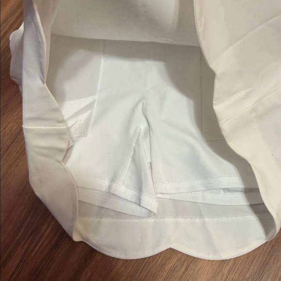 Vineyard Vines Scalloped Mini Skirt - Picture 10 of 11